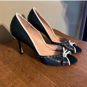 $850 OSCAR DE LA Renta Shoes